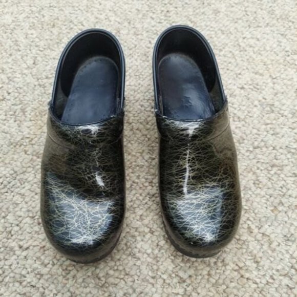 DANSKO professional Clogs 38 US 7 Patent Leather nurses shoes black green - Picture 3 of 12